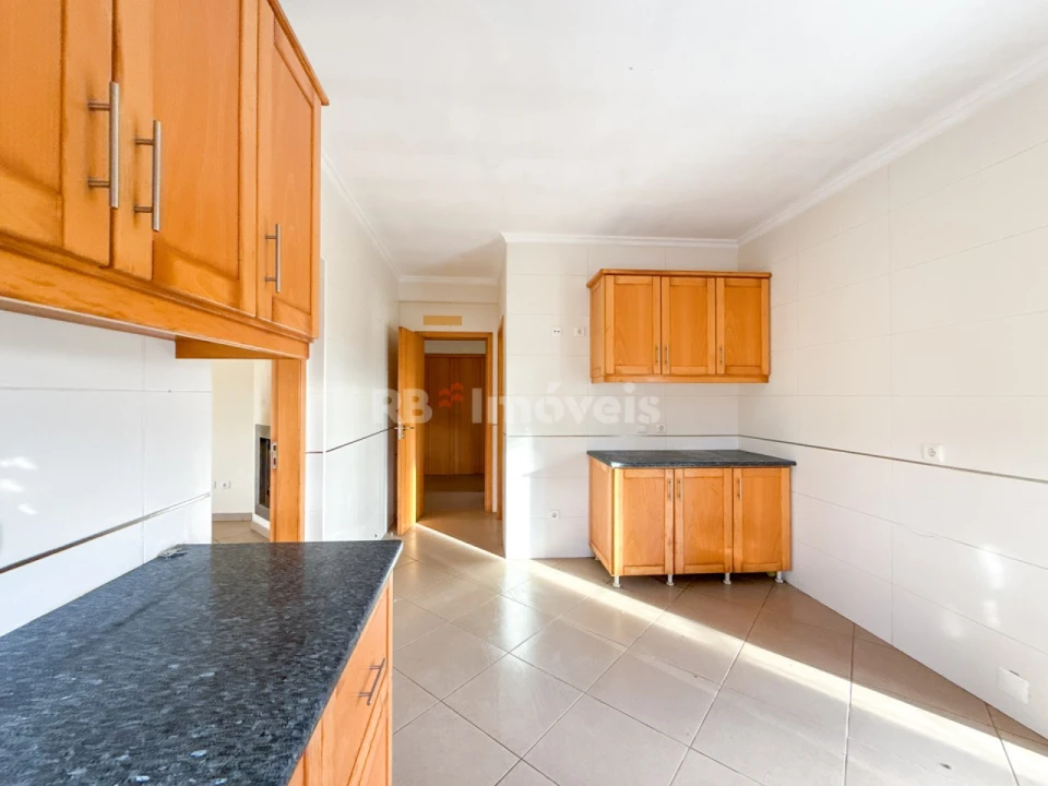 Moradia T2 para Venda em Serra e Junceira Foto 27