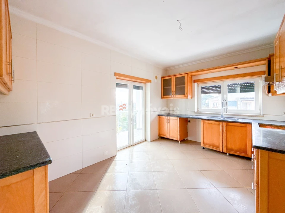 Moradia T2 para Venda em Serra e Junceira Foto 29