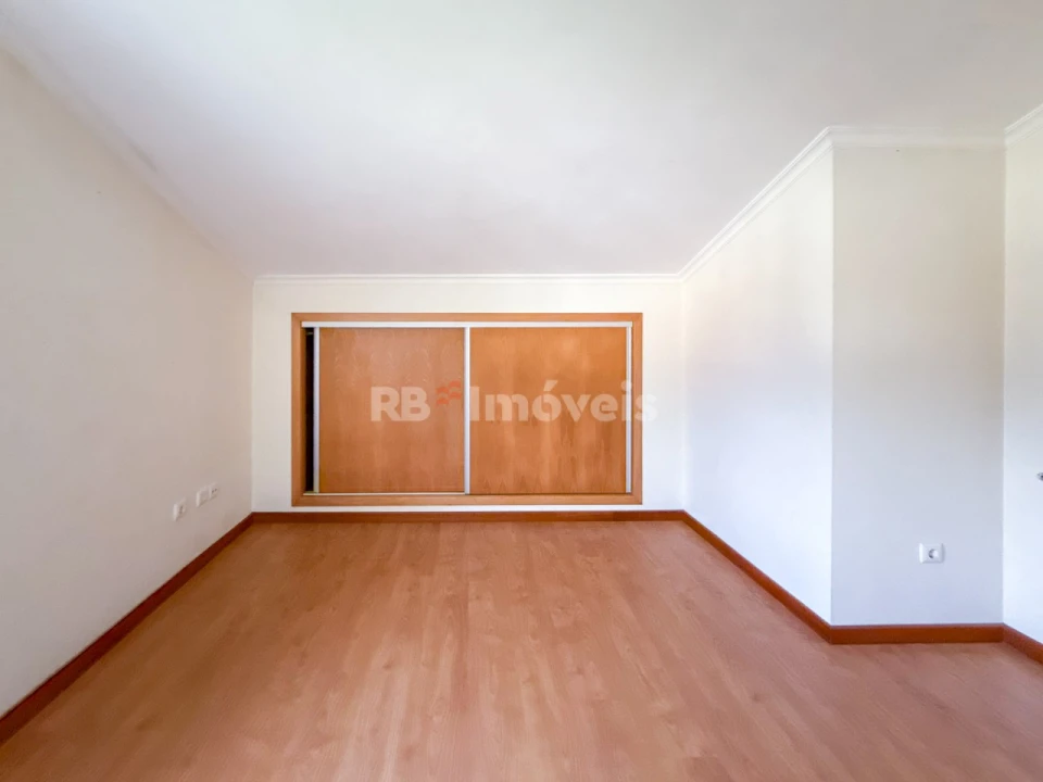 Moradia T2 para Venda em Serra e Junceira Foto 39