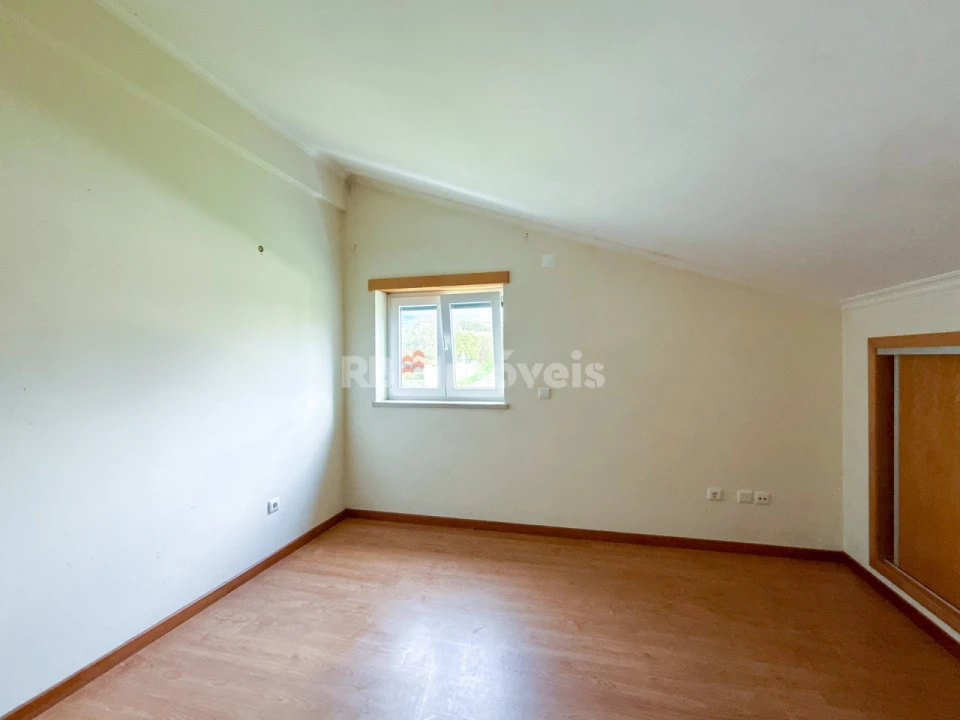 Moradia T2 para Venda em Serra e Junceira Foto 40