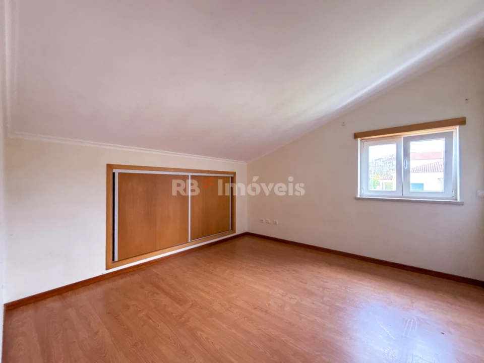 Moradia T2 para Venda em Serra e Junceira Foto 43