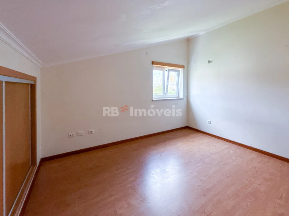 Moradia T2 para Venda em Serra e Junceira Foto 45