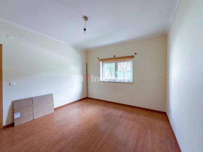 Moradia T2 para Venda em Serra e Junceira Foto 10