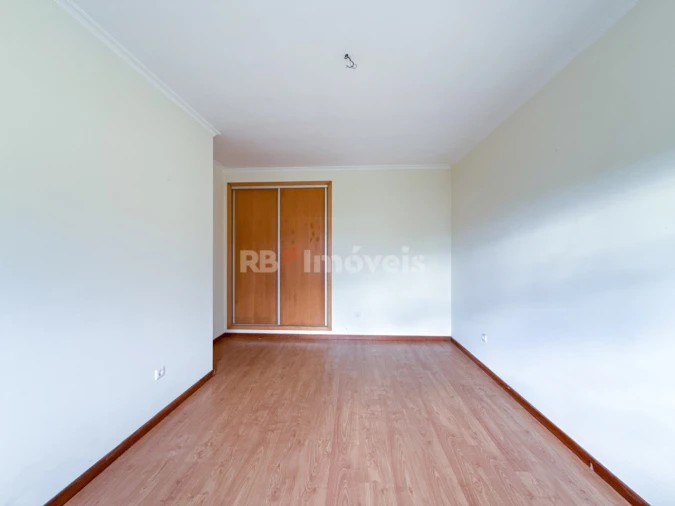 Moradia T2 para Venda em Serra e Junceira Foto 12