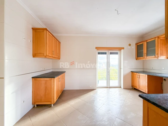 Moradia T2 para Venda em Serra e Junceira Foto 3