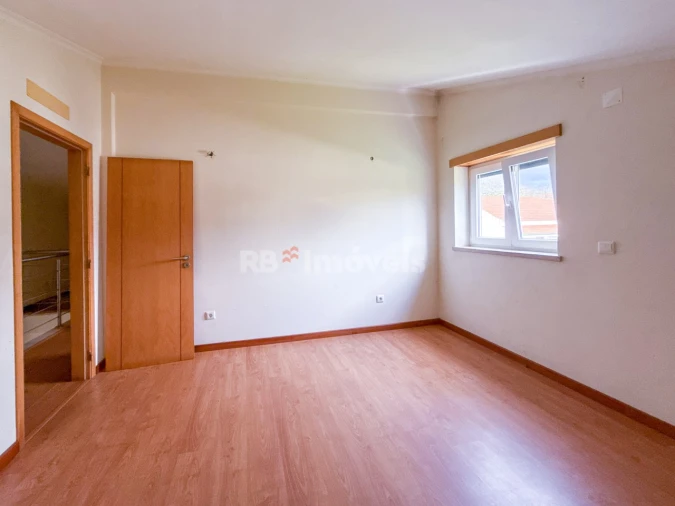 Moradia T2 para Venda em Serra e Junceira Foto 41