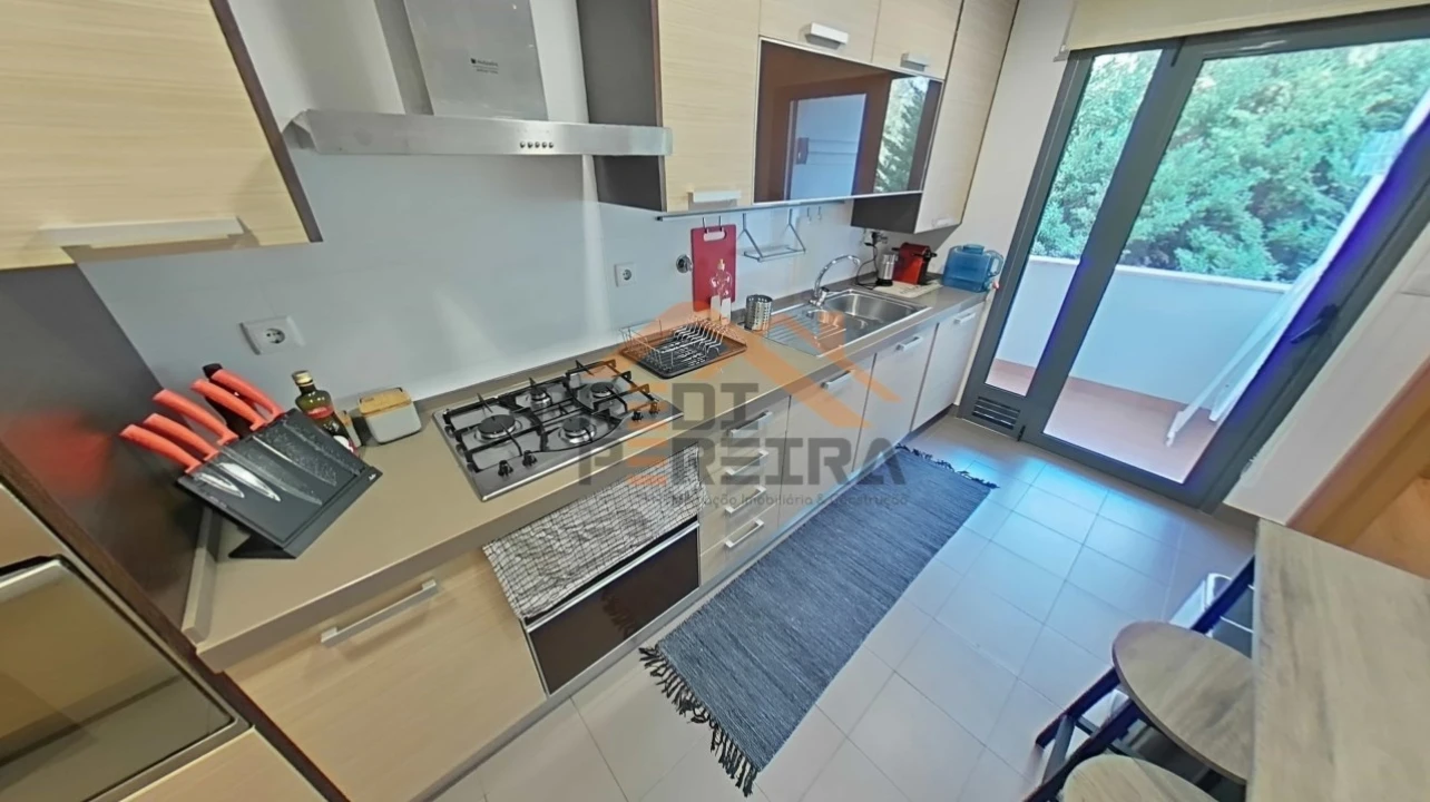 Apartamento T2 para Venda em Ramada e Caneças Foto 5