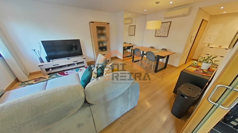 Apartamento T2 para Venda em Ramada e Caneças Foto 3