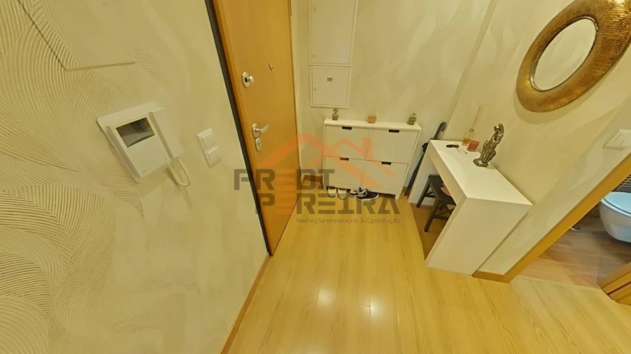Apartamento T2 para Venda em Ramada e Caneças Foto 9