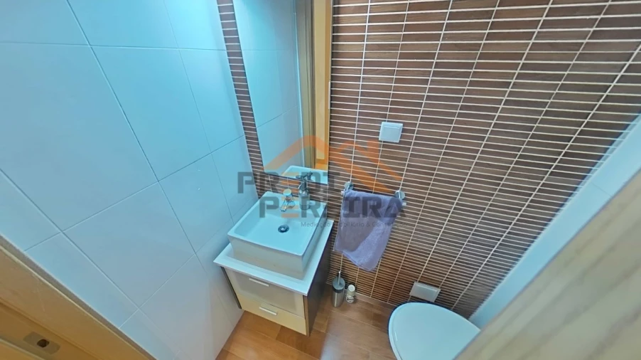 Apartamento T2 para Venda em Ramada e Caneças Foto 11