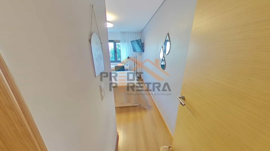 Apartamento T2 para Venda em Ramada e Caneças Foto 15