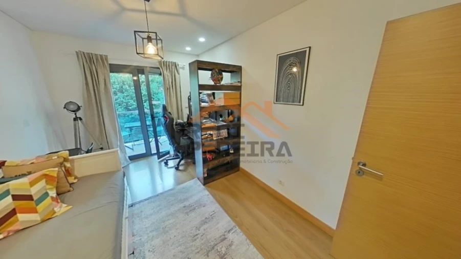 Apartamento T2 para Venda em Ramada e Caneças Foto 21