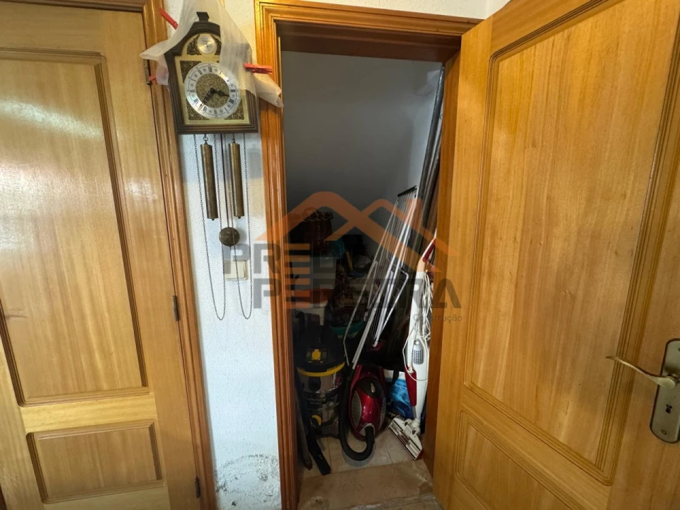 Moradia T4 para Venda em Ramada e Caneças Foto 49