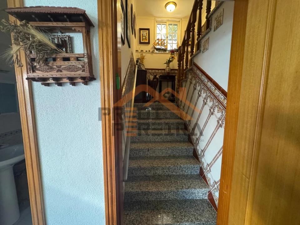 Moradia T4 para Venda em Ramada e Caneças Foto 50