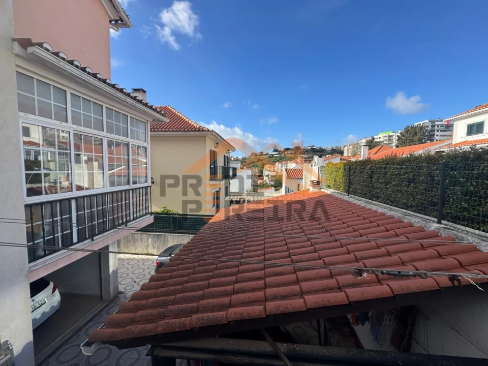 Moradia T4 para Venda em Ramada e Caneças Foto 10