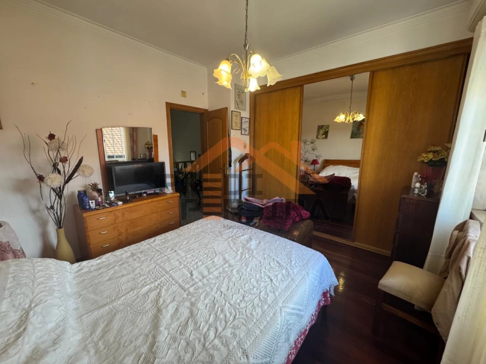 Moradia T4 para Venda em Ramada e Caneças Foto 40