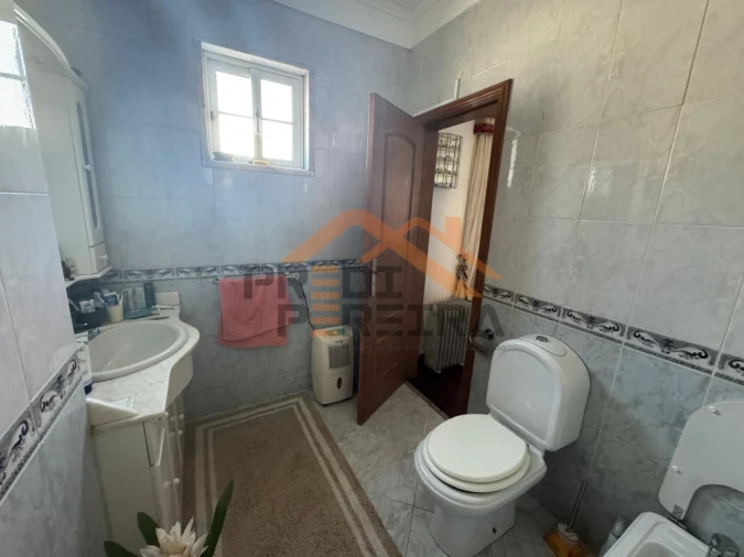 Moradia T4 para Venda em Ramada e Caneças Foto 36