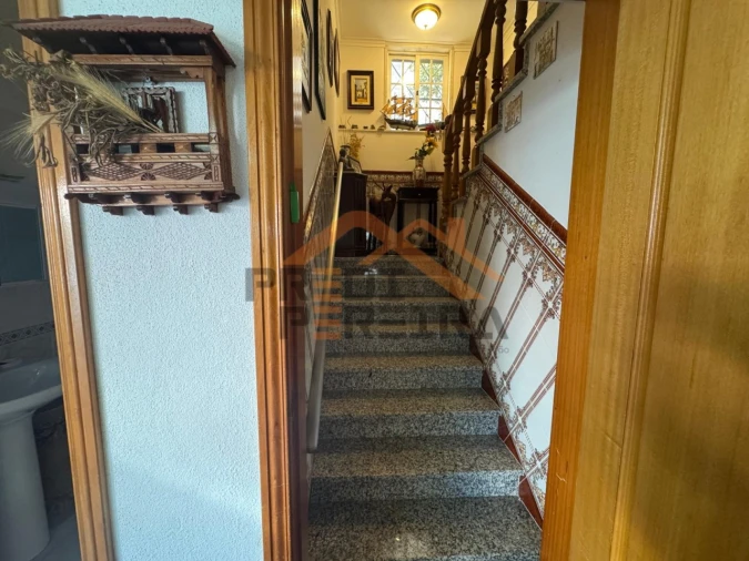 Moradia T4 para Venda em Ramada e Caneças Foto 50