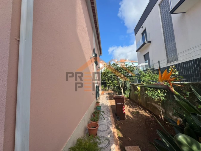 Moradia T4 para Venda em Ramada e Caneças Foto 12