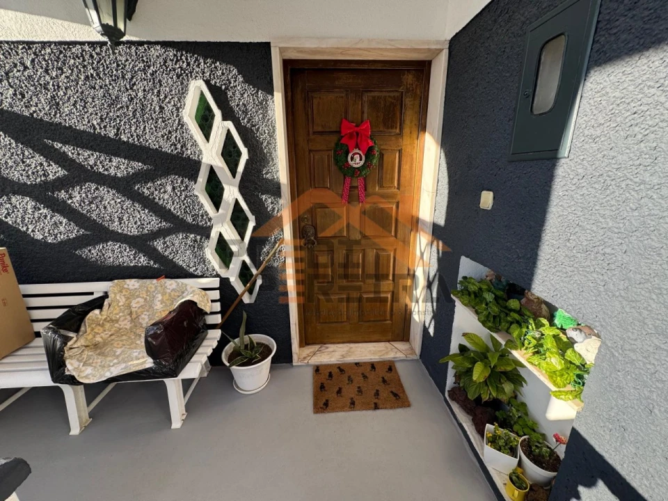 Moradia T4 para Venda em Ramada e Caneças Foto 8