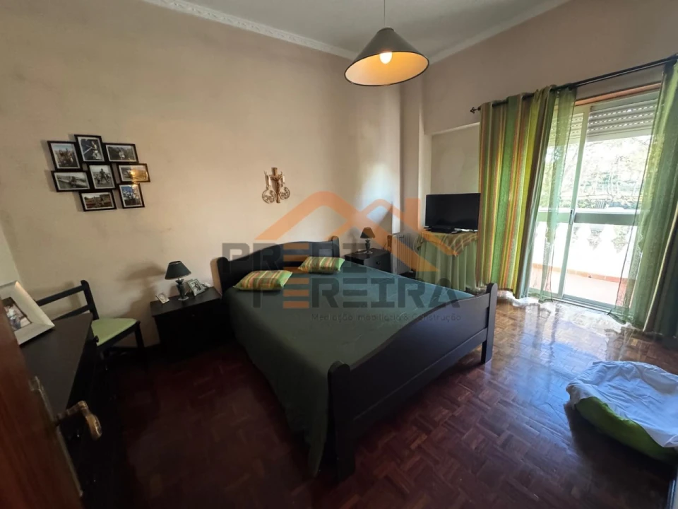 Moradia T4 para Venda em Ramada e Caneças Foto 21