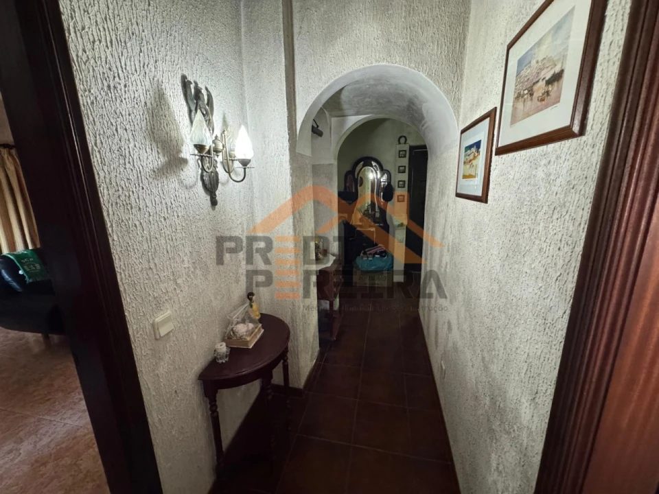 Moradia T4 para Venda em Ramada e Caneças Foto 9