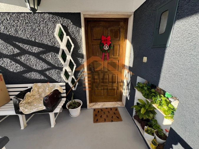 Moradia T4 para Venda em Ramada e Caneças Foto 8