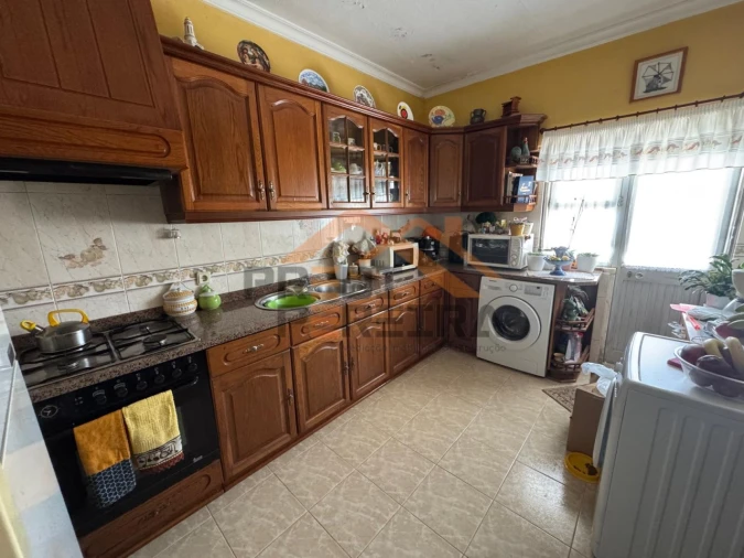 Moradia T4 para Venda em Ramada e Caneças Foto 16