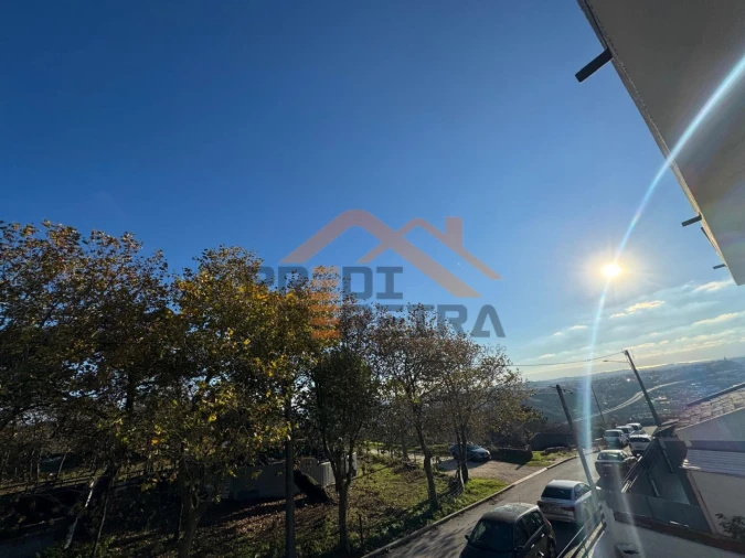 Moradia T4 para Venda em Ramada e Caneças Foto 28