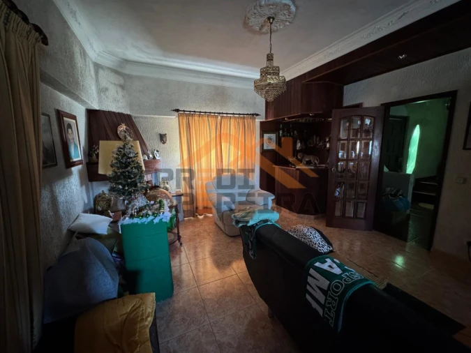 Moradia T4 para Venda em Ramada e Caneças Foto 13