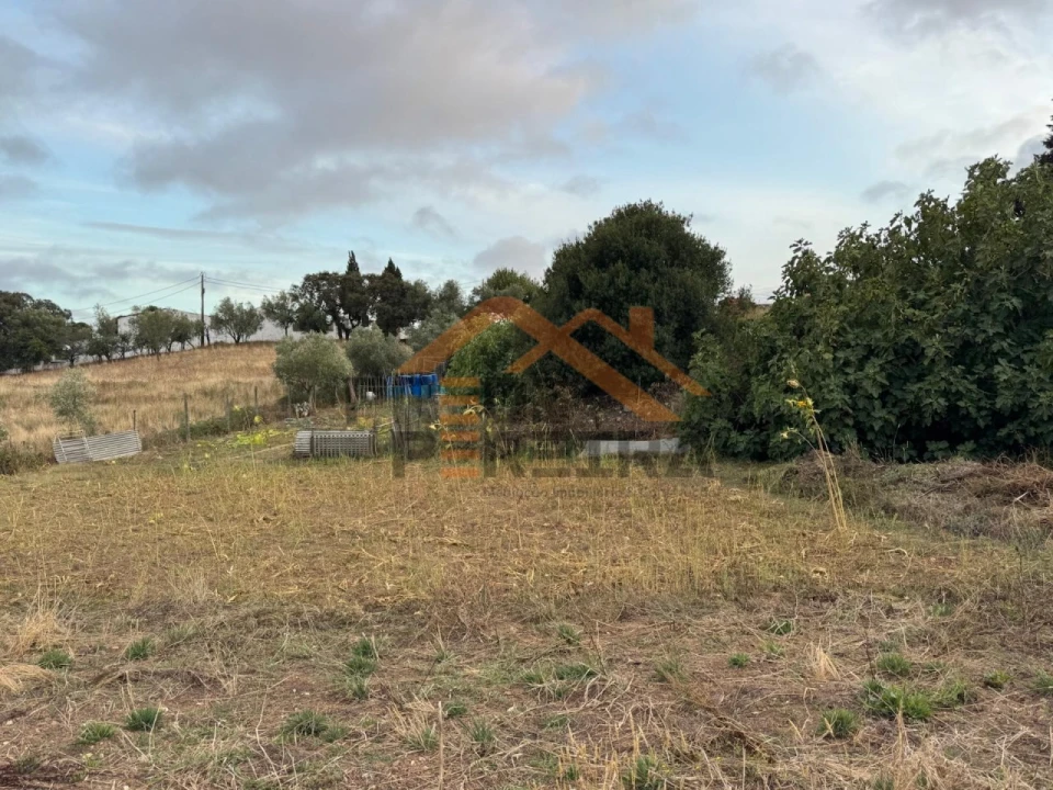 Terreno para Venda em Ramada e Caneças Foto 1