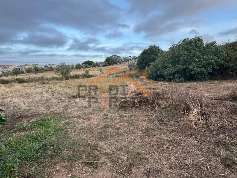 Terreno para Venda em Ramada e Caneças Foto 3
