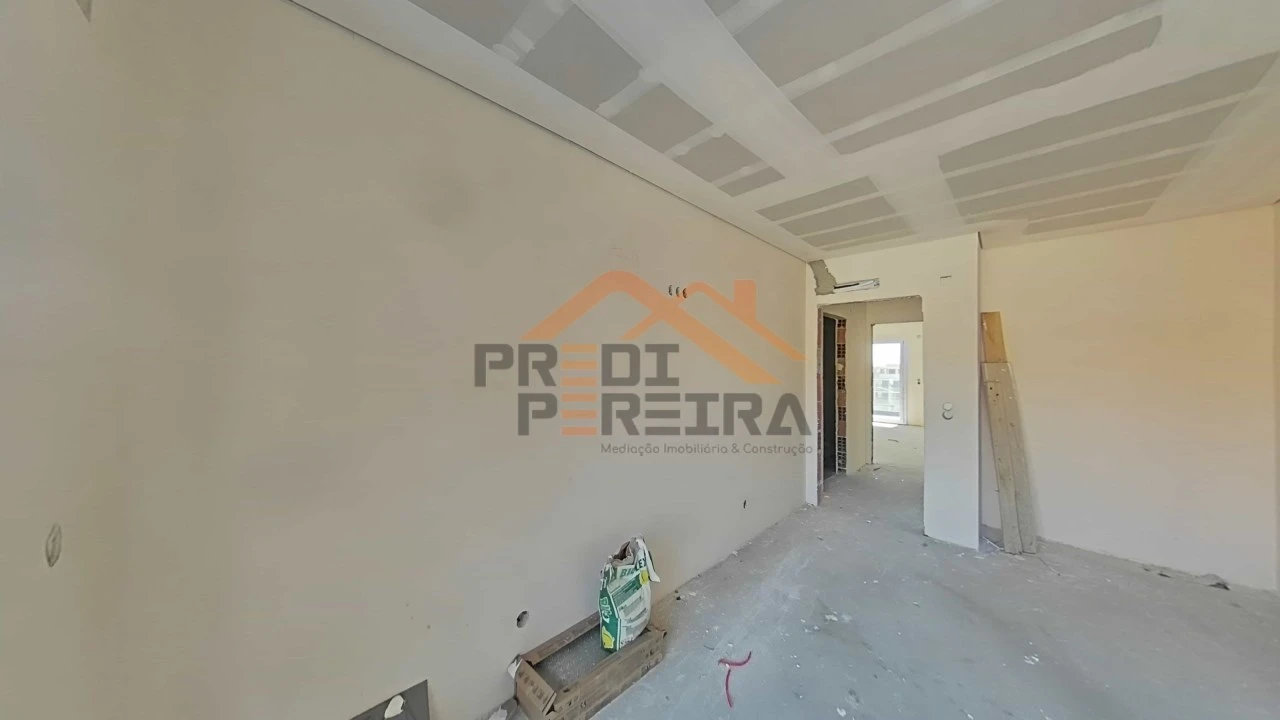 Apartamento T2 para Venda em Santo António dos Cavaleiros e Frielas Foto 5