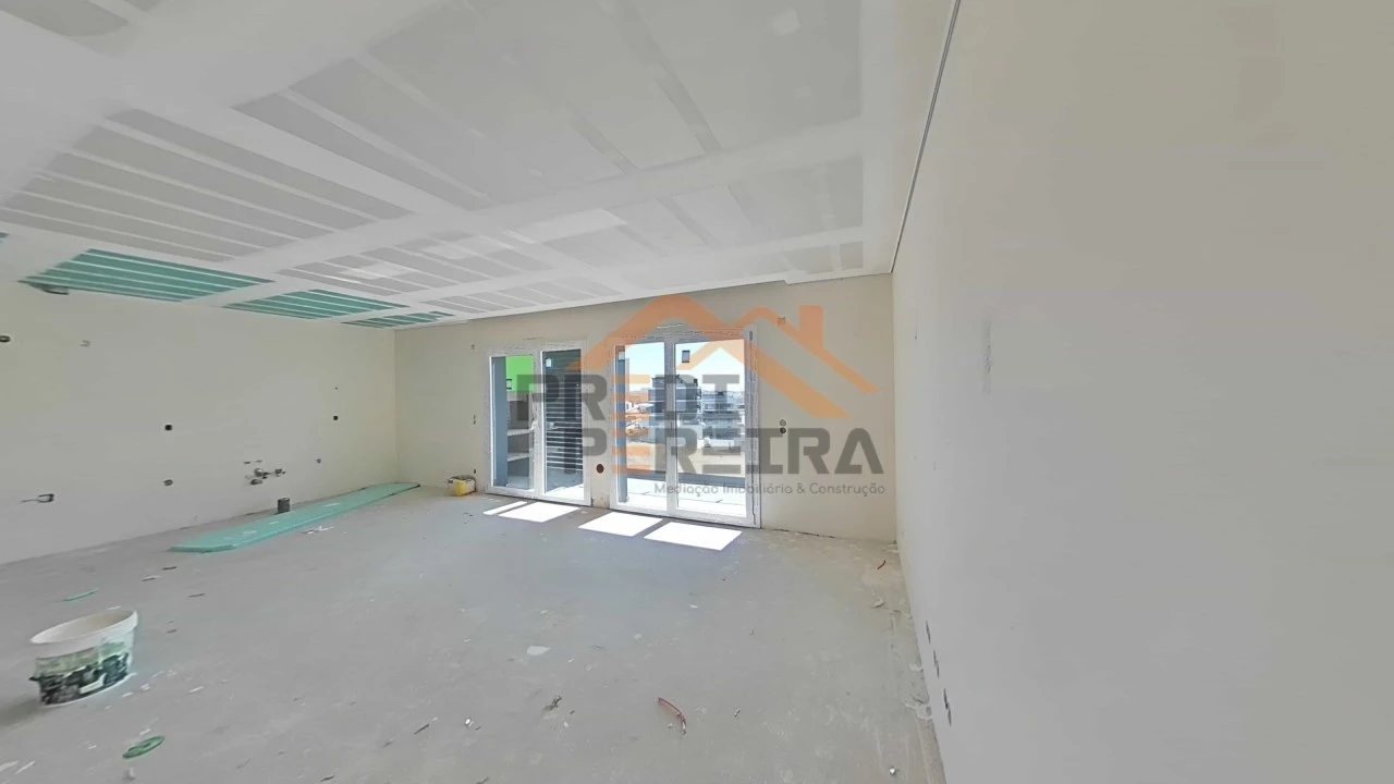 Apartamento T2 para Venda em Santo António dos Cavaleiros e Frielas Foto 8