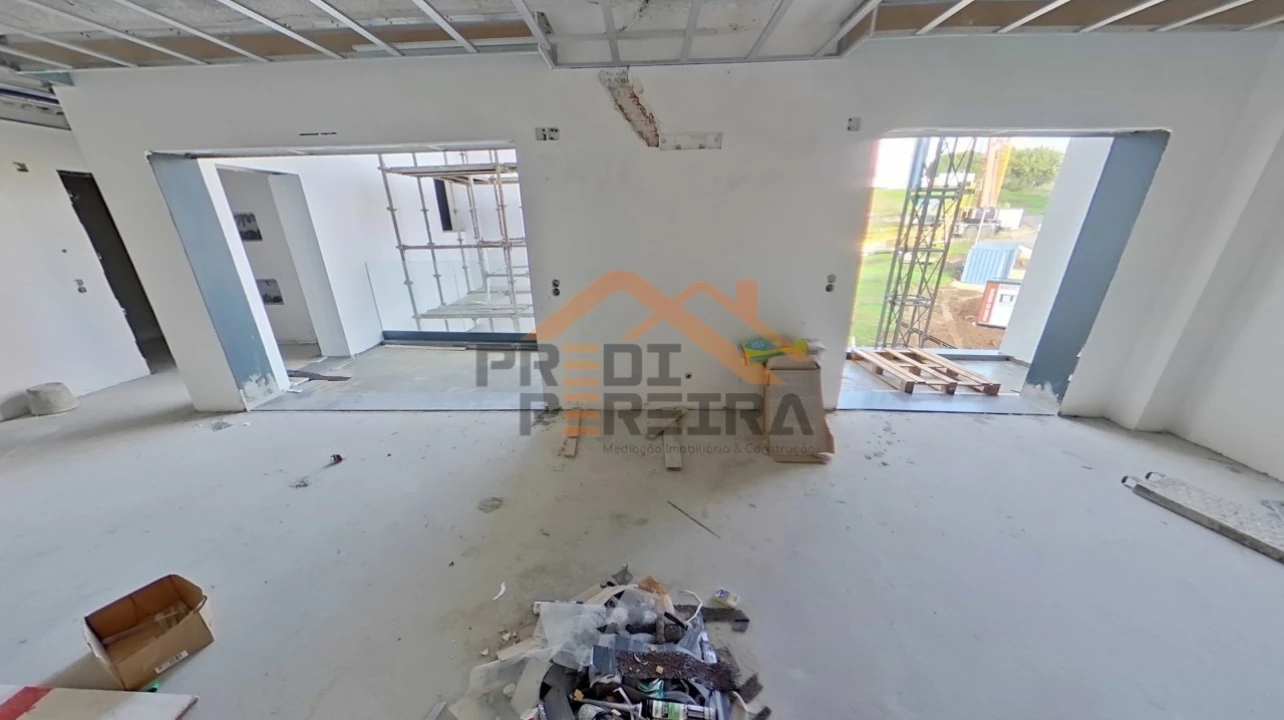 Apartamento T2 para Venda em Santo António dos Cavaleiros e Frielas Foto 4