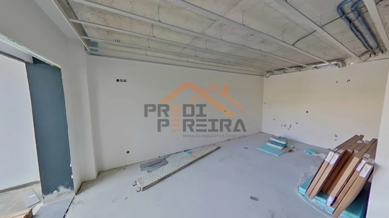 Apartamento T2 para Venda em Santo António dos Cavaleiros e Frielas Foto 5