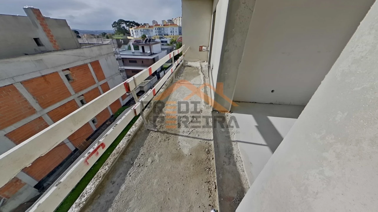 Apartamento T2 para Venda em Santo António dos Cavaleiros e Frielas Foto 16