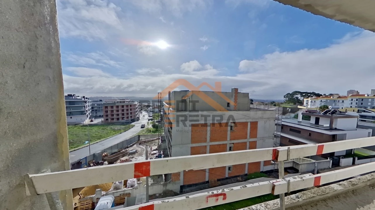 Apartamento T2 para Venda em Santo António dos Cavaleiros e Frielas Foto 18