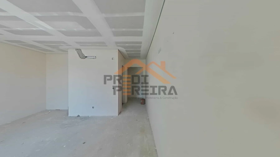 Apartamento T2 para Venda em Santo António dos Cavaleiros e Frielas Foto 22