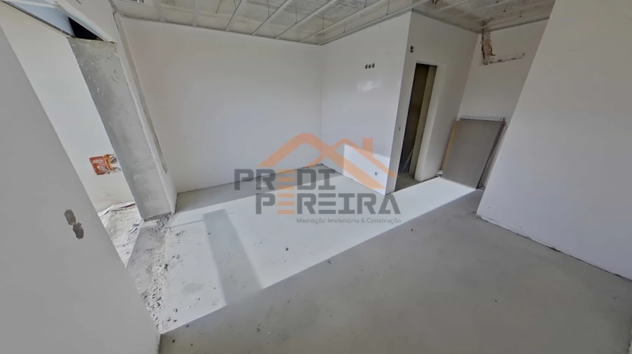 Apartamento T2 para Venda em Santo António dos Cavaleiros e Frielas Foto 9