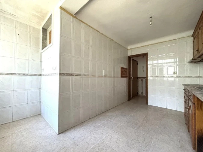 Apartamento T2 para Venda em Benfica Foto 3