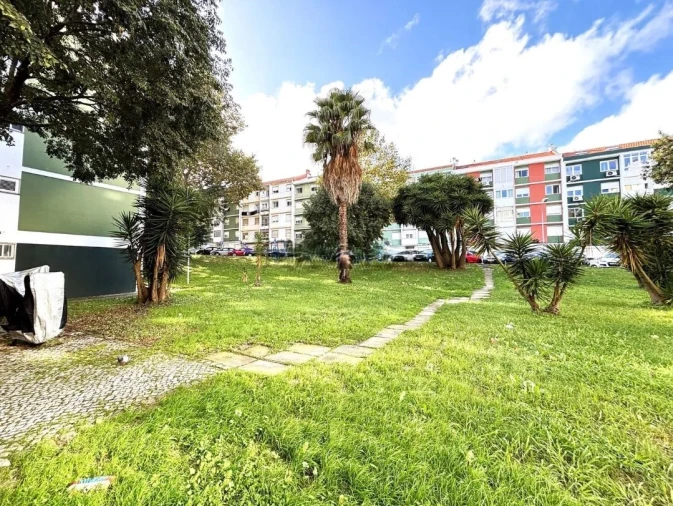 Apartamento T2 para Venda em Benfica Foto 20