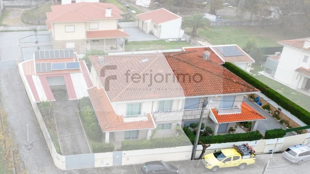 Moradia T3 para Venda em Barco Foto 3