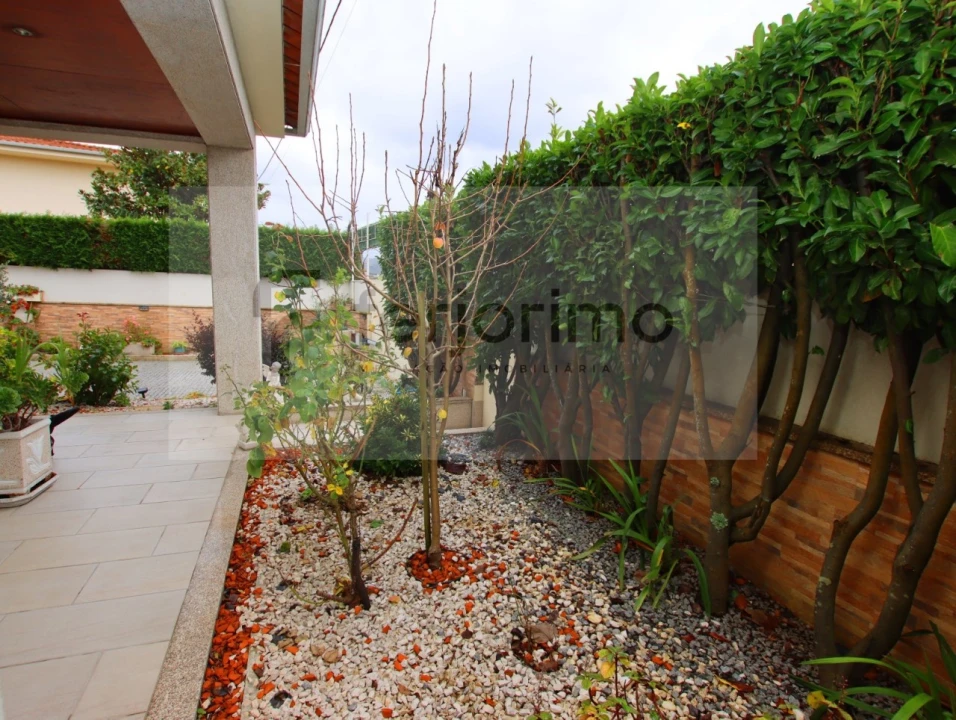 Moradia T3 para Venda em Barco Foto 31