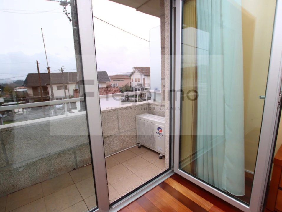 Moradia T3 para Venda em Barco Foto 47