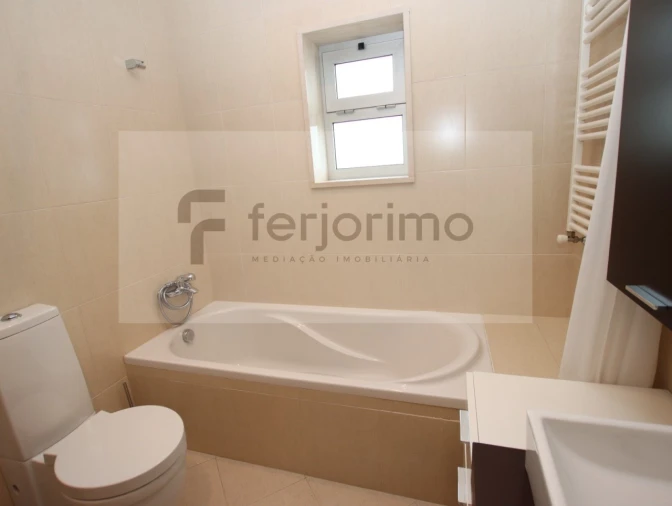 Moradia T3 para Venda em Barco Foto 52