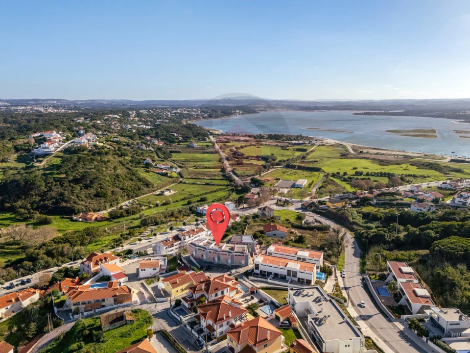 Moradia T3 para Venda em Foz do Arelho Foto 37