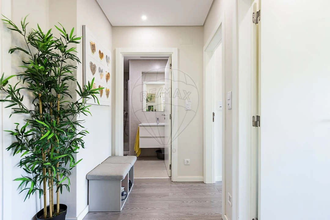 Apartamento T3 para Venda em Póvoa de Santo Adrião e Olival Basto Foto 13