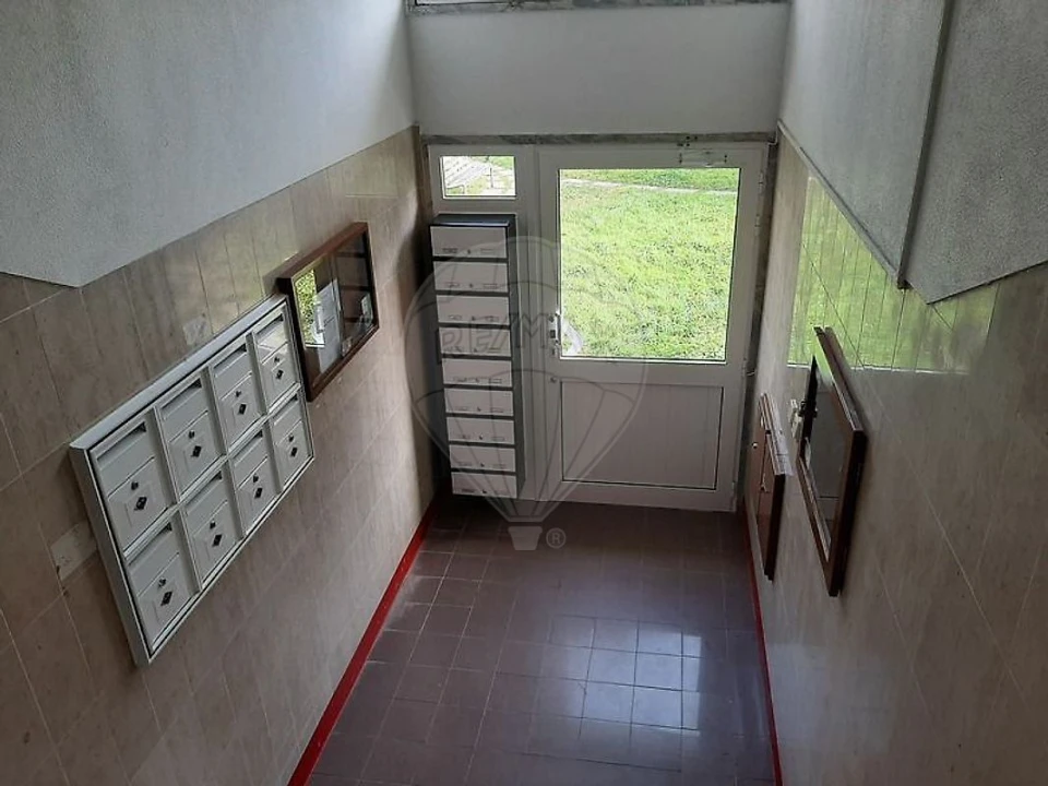 Apartamento T3 para Venda em Baixa da Banheira e Vale da Amoreira Foto 4