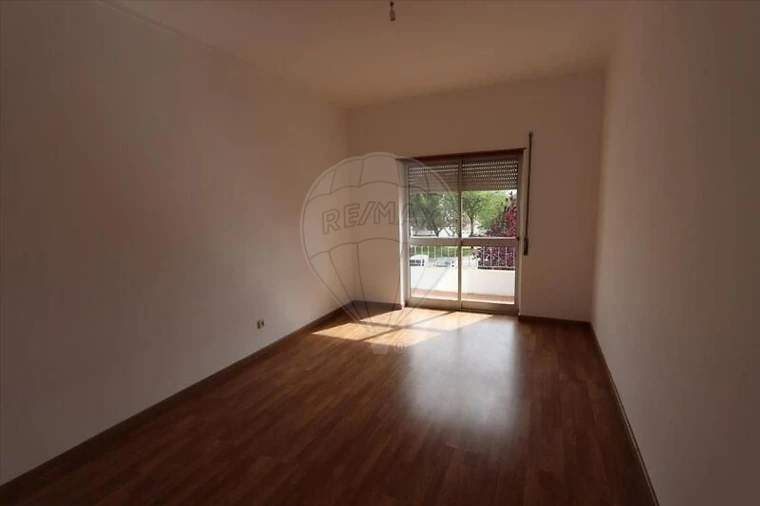 Apartamento T3 para Venda em Baixa da Banheira e Vale da Amoreira Foto 1